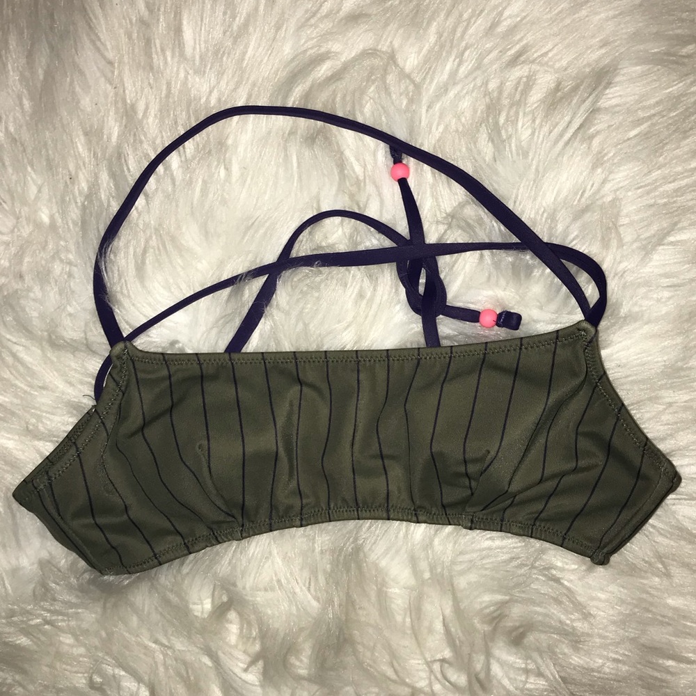 LAST CHANCE❗️VS stripped bikini top